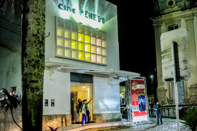 Quarta de Cinema Livre distribuiu mais de 890 ingressos em apenas três semanas
