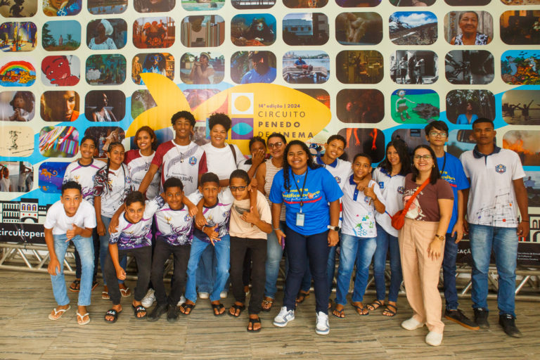 Alunos de escola pública de Penedo estrelam filme exibido no Circuito de Cinema