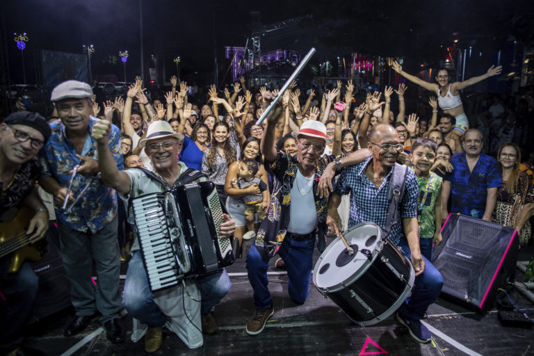 Circuito Penedo de Cinema anima público com rica programação musical e reforça relevância cultural